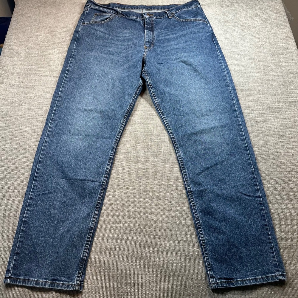 Wrangler Premium Quality Jeans Mens 38x30 Blue  Straight Leg